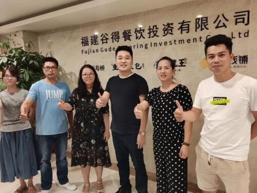 客如云续签万寿桥百家门店，智慧管理让连锁经营更简单！